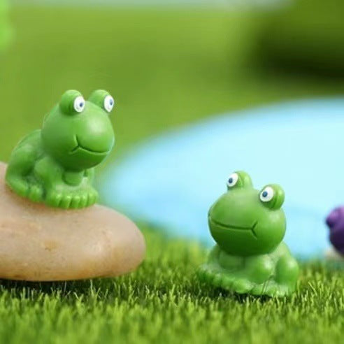 DIY Resin Moss Miniature Frog Figurine for Crafts