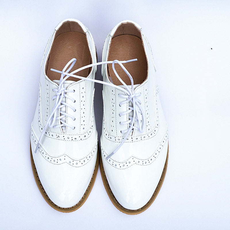 Women's British Style Pointed Toe Flat Leather Shoes