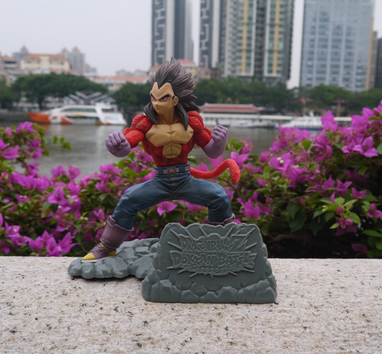 Dragon Ball GT Super Saiyan 4 Vegeta Figure Model