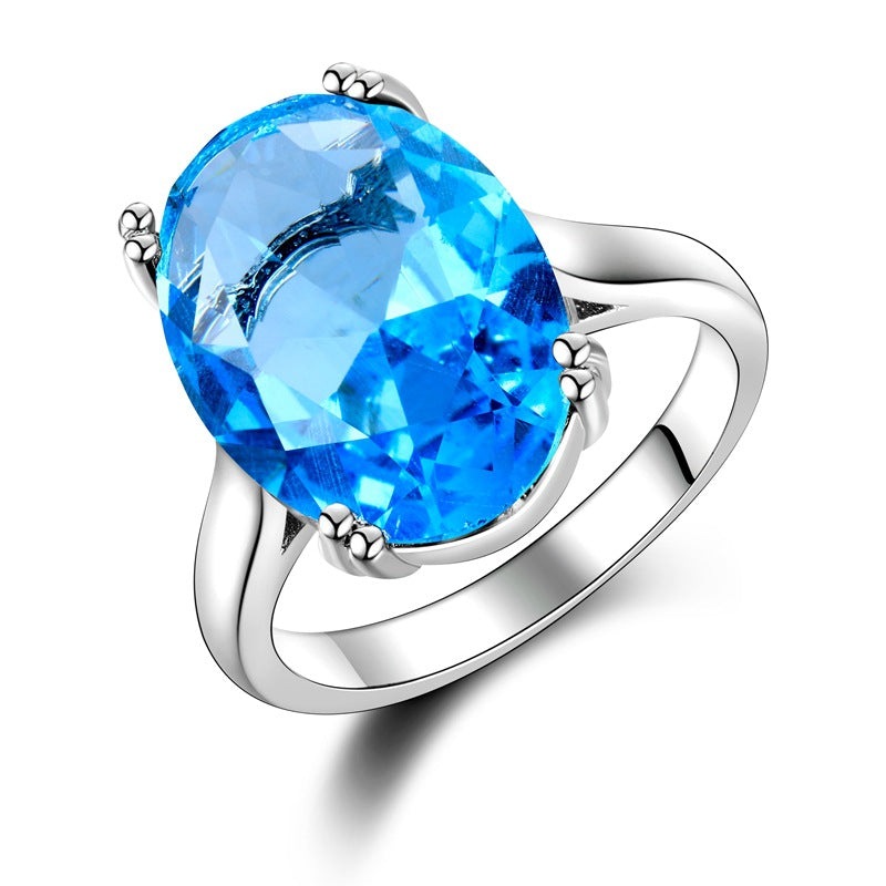 High Fashion Oval Four-Claw Diamond Ring