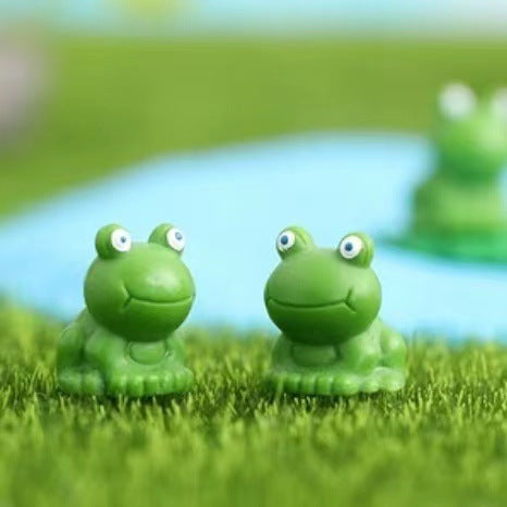 DIY Resin Moss Miniature Frog Figurine for Crafts