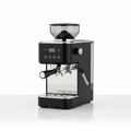 Macchina da caffè espresso su sfondo bianco